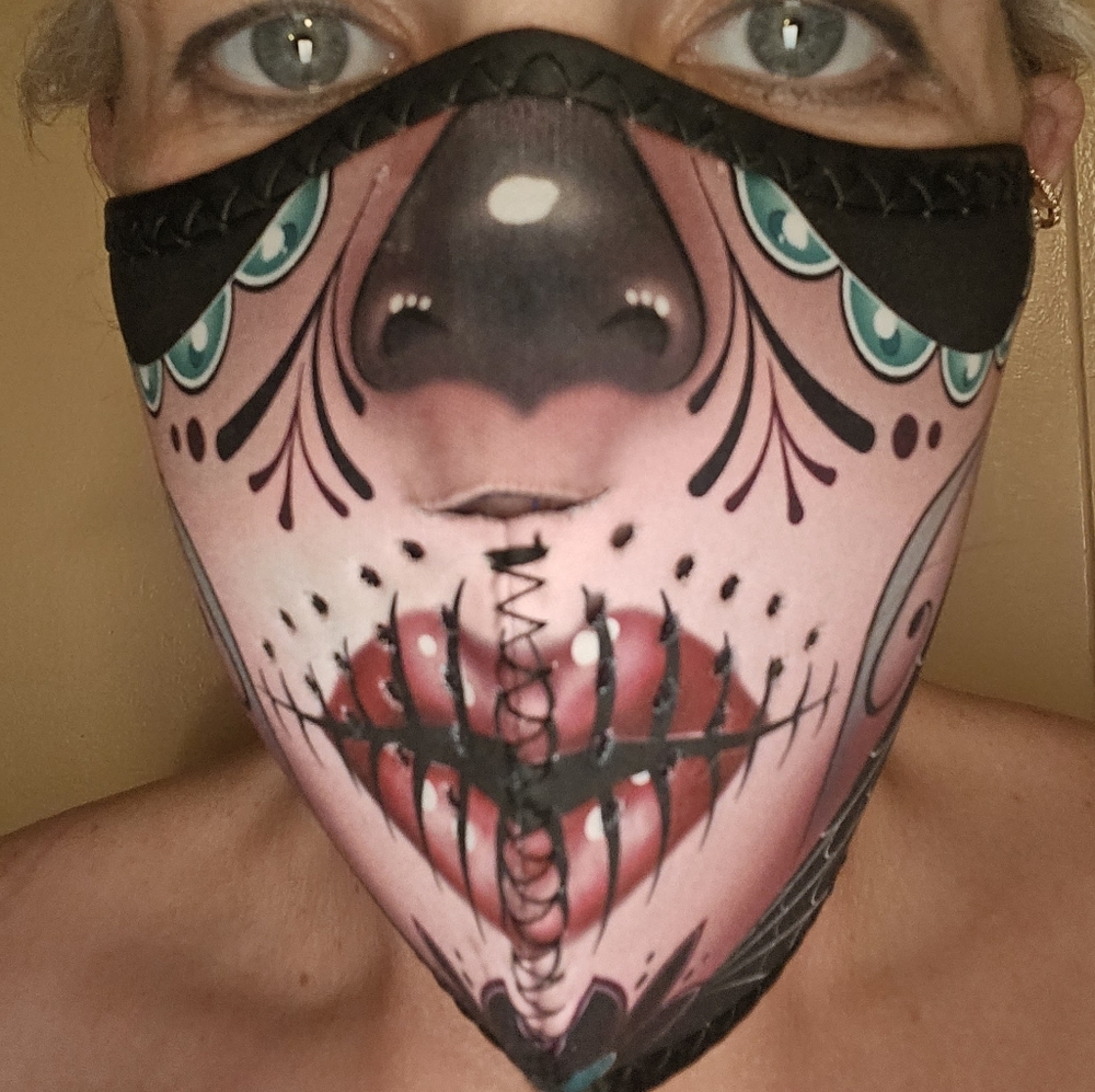 Sugar Skull Half Face Shield: Ride in Style on Your Harley!